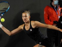Плишкова направи обрат срещу Мугуруса на финалите на WTA