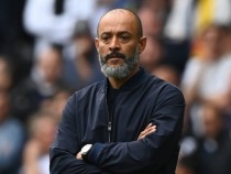 Тотнъм уволни Нуно Ешпирито Санто