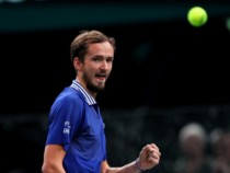 Медведев на финал срещу Джокович