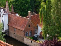 Как изглеждат затворените комуни за жени без мъже в Белгия СНИМКИ