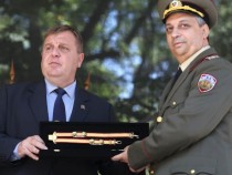 Каракачанов връчи дипломите на офицерите от Военната академия СНИМКИ
