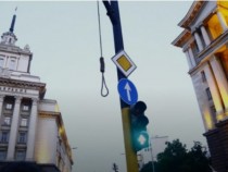 Ще се сепнат ли управляващите – вчера протестиращи арестуваха шофьор, а утре ще бесят ли?!