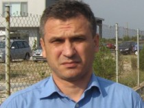 Кмет от Пловдив бори COVID-19 по уникален начин