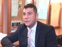 Евгени Будинов за чувалите пред дома на Борисов: Той има внуци, беше отвратително