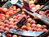 Внимание! Вижте кой не бива да яде праскови и кайсии