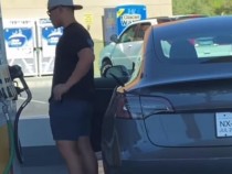 Уникално ВИДЕО: Вижте как шофьор се опитва да зареди Tesla с бензин