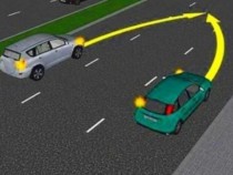 Заплетена ситуация на пътя – кой трябва да отстъпи? СНИМКА