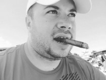 Светльо Лазаров разкри: Хора на Васил Божков ми предложиха 80 лева, за да протестирам!