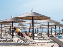 Гърция въвежда нова мярка за всички туристи заради К-19, ще плащат и за…