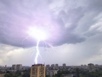 Синоптик от НИМХ бие тревога: Кошмарно време удря България в събота