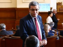 Тома Биков алармира: Ако правителството подаде оставка…