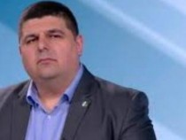 Ивайло Мирчев видя два полицейски буса и се затресе от страх СНИМКА