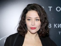 Руска актриса се показа по бански и възхити мрежата СНИМКА