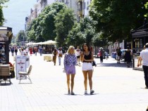 Дежурният синоптик на НИМХ обяви каква голяма беля се задава следобед