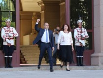 Андролова скочи на Радев: Вън от политиката!