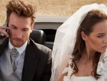 Булката се уедини със свекъра си насред сватбата, младоженецът не й остана длъжен и…