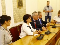 Първи реакции след срещата на ГЕРБ с НФСБ за Конституцията ВИДЕО