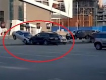 Мъж изпадна в ярост от съпругата си и й отмъсти в страшен екшън ВИДЕО