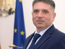 Данаил Кирилов посочи чие е решението за оставката му