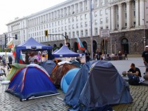 Горещо проучване показва: Столичани бесни от незаконните палаткови лагери ТАБЛИЦА