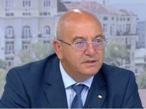 Ревизоро повдигна завесата дали властта ще приеме оставката на Данаил Кирилов