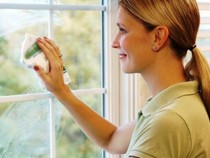 Приятелка ме светна на страшна хитрост, с която прозорците остават искрящо чисти през цялата година
