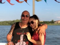 Скандално! Щерката на Фънки наля силикон в пазвата СНИМКИ