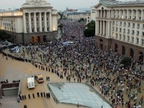Преизчислиха броя на участниците във "Великото народно въстание" – всички са недоволни! СНИМКИ