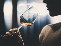 Експерти посочиха храната, която ще ни направи по-щастливи от алкохола