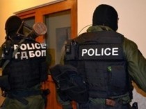 Ексклузивно! ГДБОП и Икономическа полиция захапаха обект на Марешки!