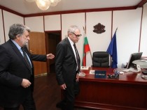 Уникално предаване на властта! Рашидов посъветва наследника си: Не прави като мен и Стефан Данаилов… (СНИМКИ)