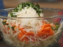 Полезно да се знае! Какви салати да ядем през зимата (ВИДЕО)