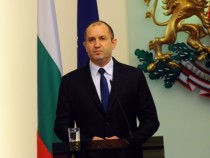 Радев пред Euractiv: Не виждам каква е ползата от санкциите срещу Русия