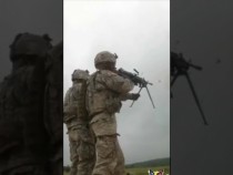 Вижте как морски десантчик като по чудо избегна смъртта (ВИДЕО)