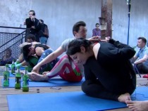 Нова фитнес мания… с бира … завладя руснаците (ВИДЕО)