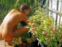 6 май &ndash; Световен ден на голото градинарство (СНИМКИ 18+)