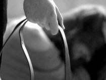 Любовен триъгълник взриви Югозапада! Дупничанин хвана жена си на калъп с друг мъж и я наказа по жесток начин!