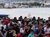 Местни хора пребиха двама бежанци травестити на остров Лерос