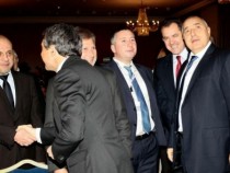 Пленената държава. От същите