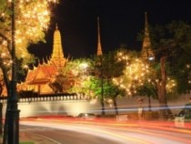 Траур: Жриците на любовта в Тайланд също почитат паметта на починалия крал (СНИМКА)