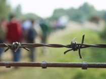 Италианско село се барикадира срещу бежанците, при това успешно!